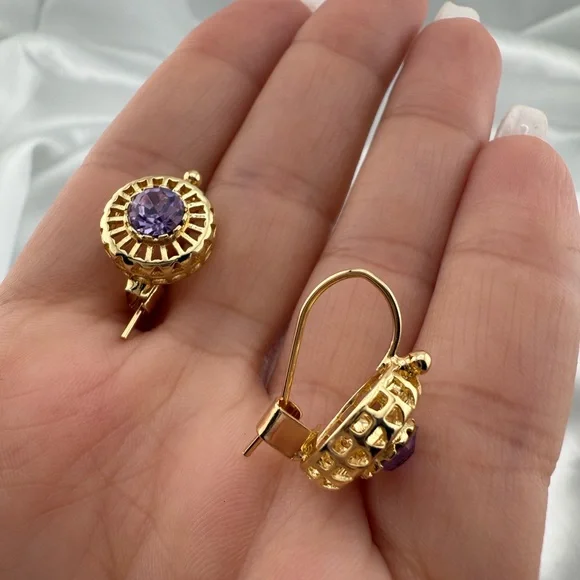 Vintage Gold Amethyst Earrings – Purple Crystal Drop – Retro Elegant Style - Picture 6 of 6